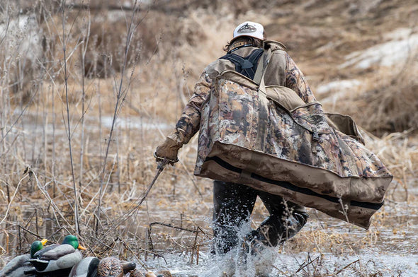 12-Slot Deluxe Duck Decoy Bag - 1 Shot Gear
