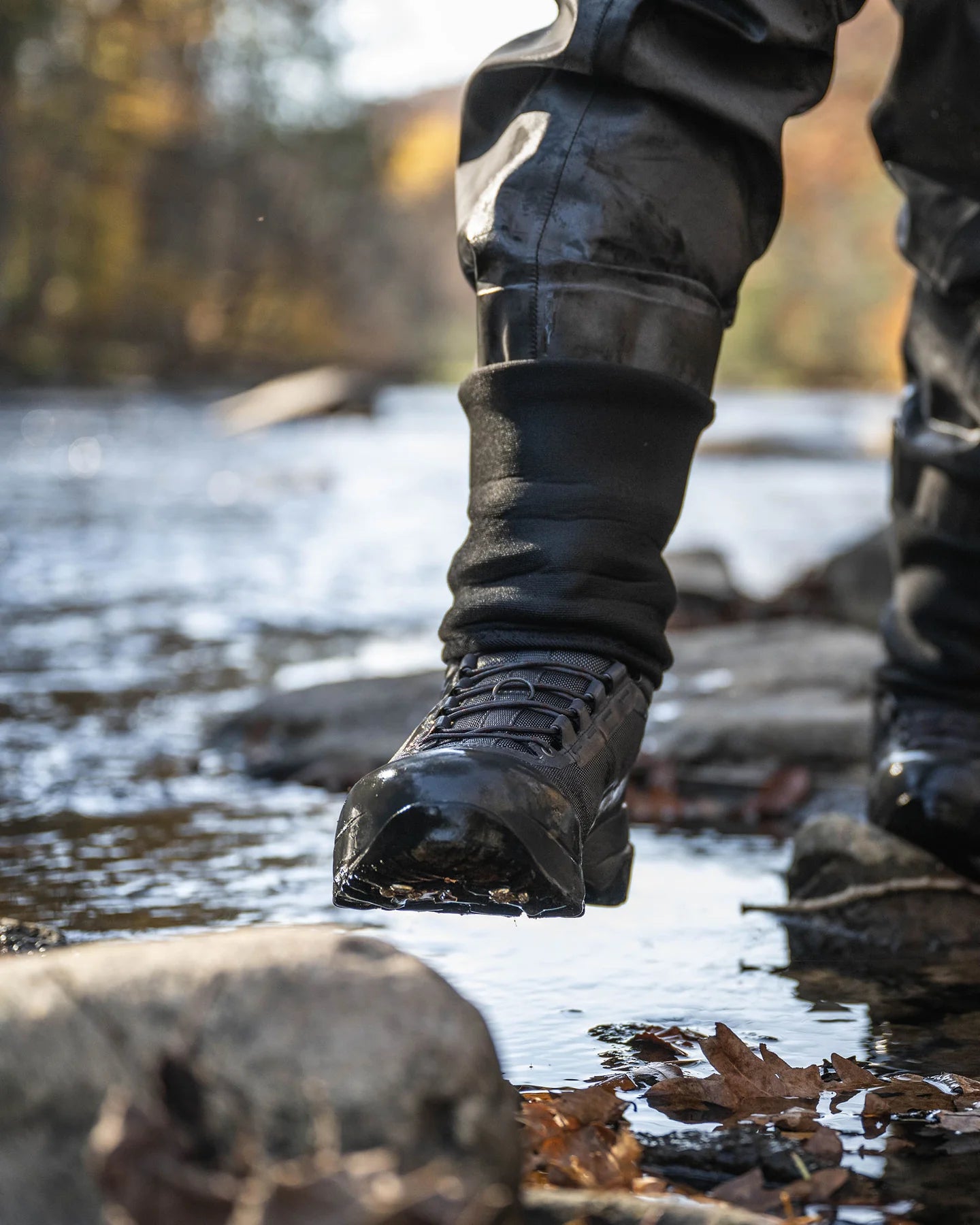Simms - M's Flyweight Boot - Vibram - 1 Shot Gear