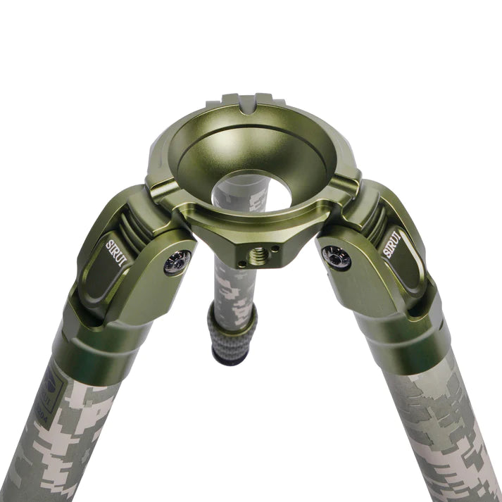 CT-3204 Carbon Fiber Tripod - 1 Shot Gear